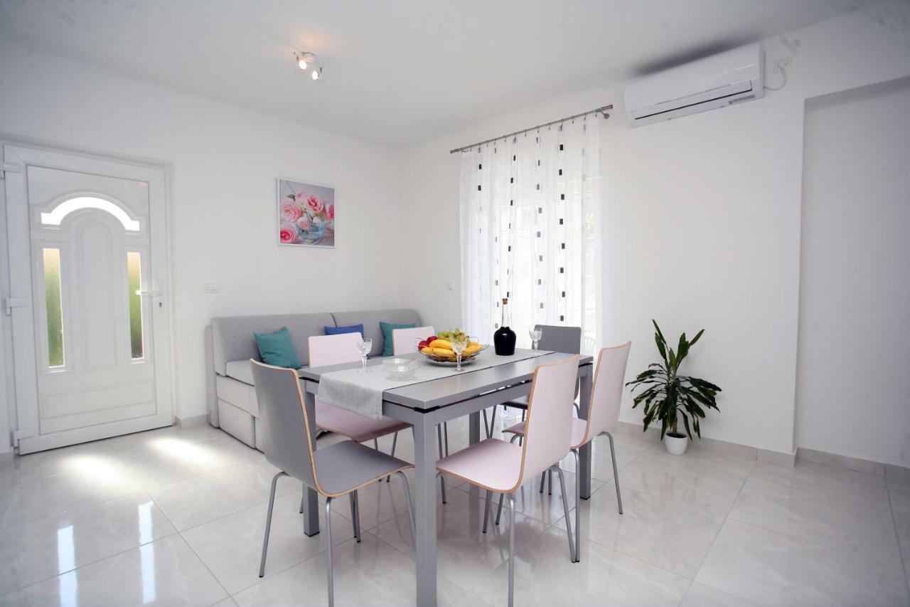 Apartman Fantasy Apartment Trogir Exterior photo