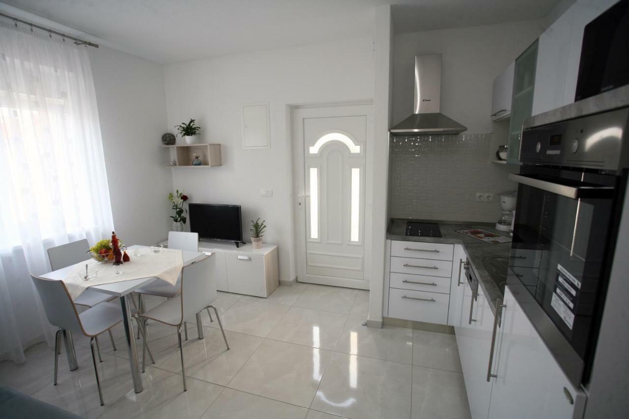Apartman Fantasy Apartment Trogir Exterior photo